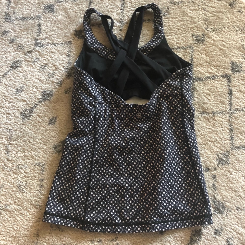 Lululemon tank size 4